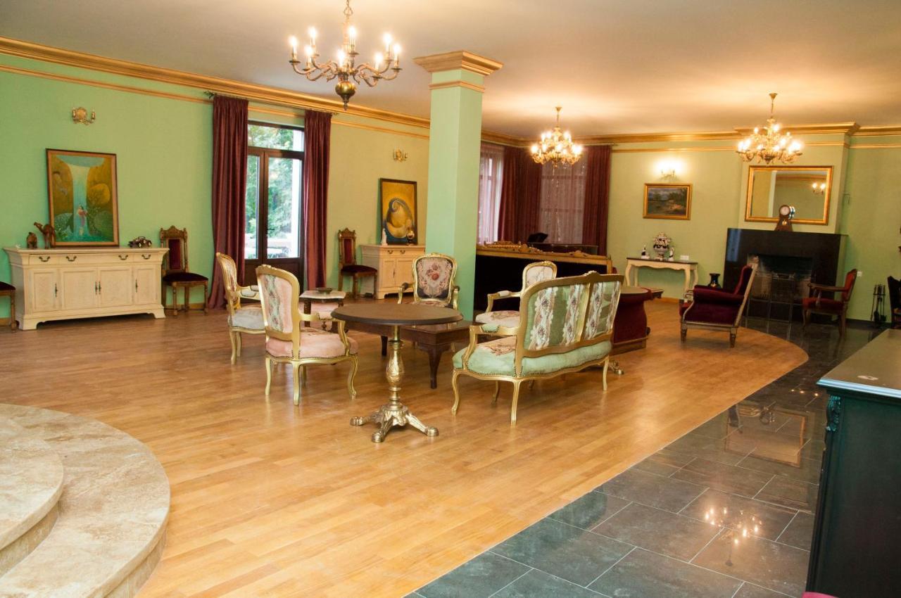 Chateau Gabriel Erevan Exterior foto