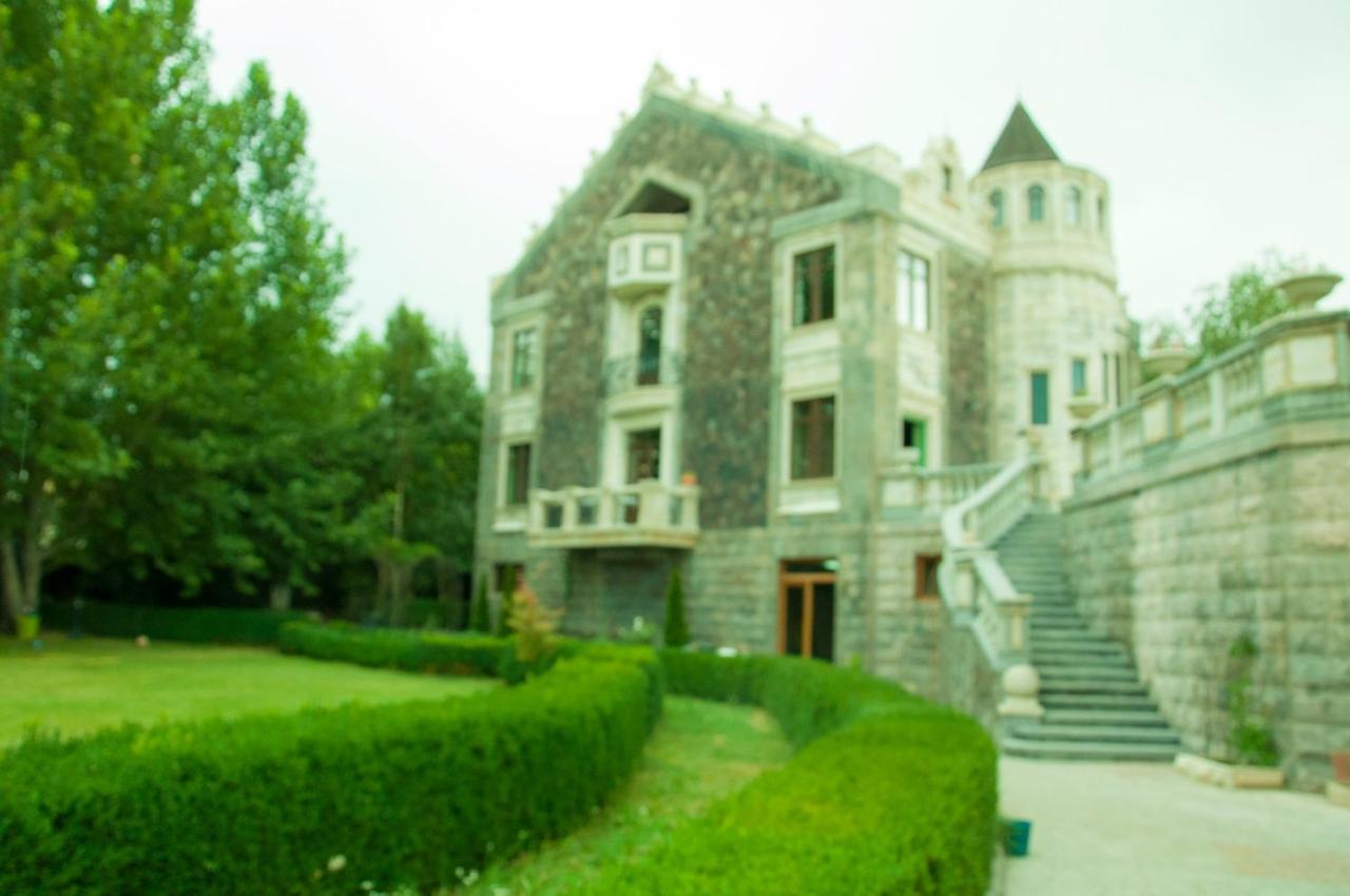 Chateau Gabriel Erevan Exterior foto