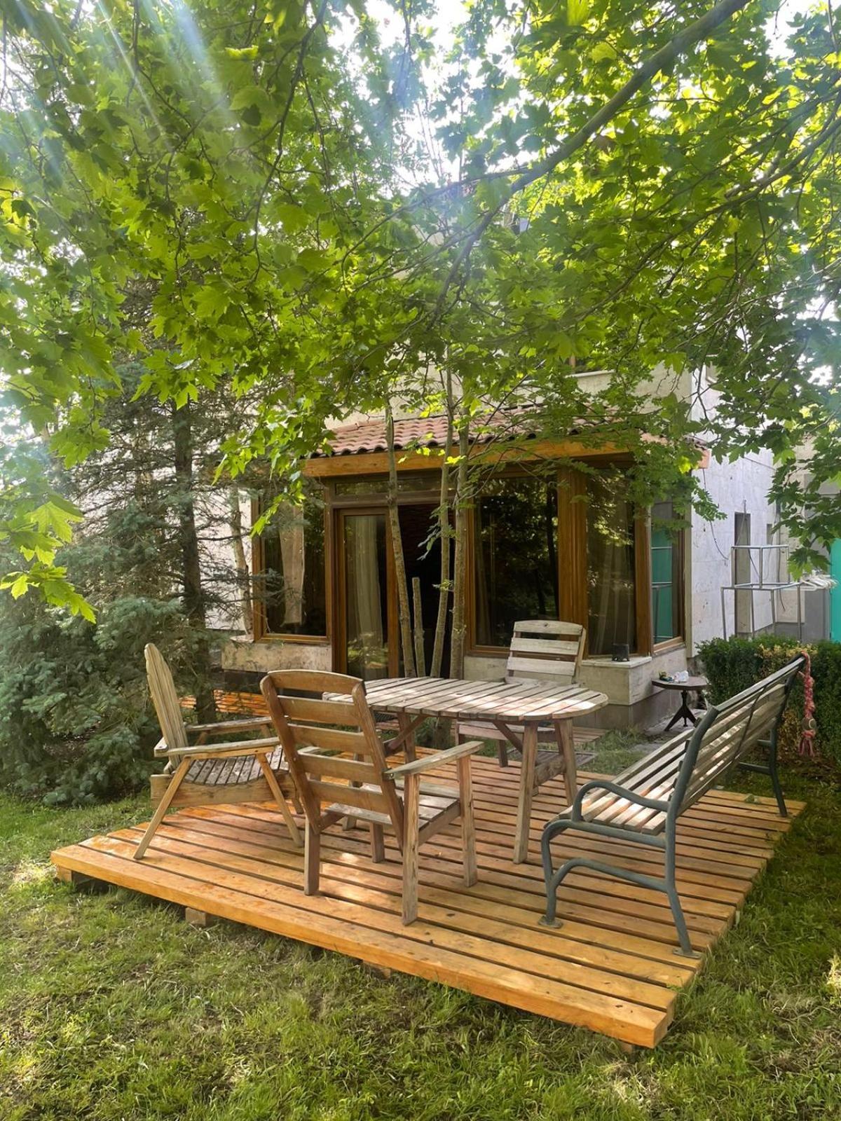 Chateau Gabriel Erevan Exterior foto